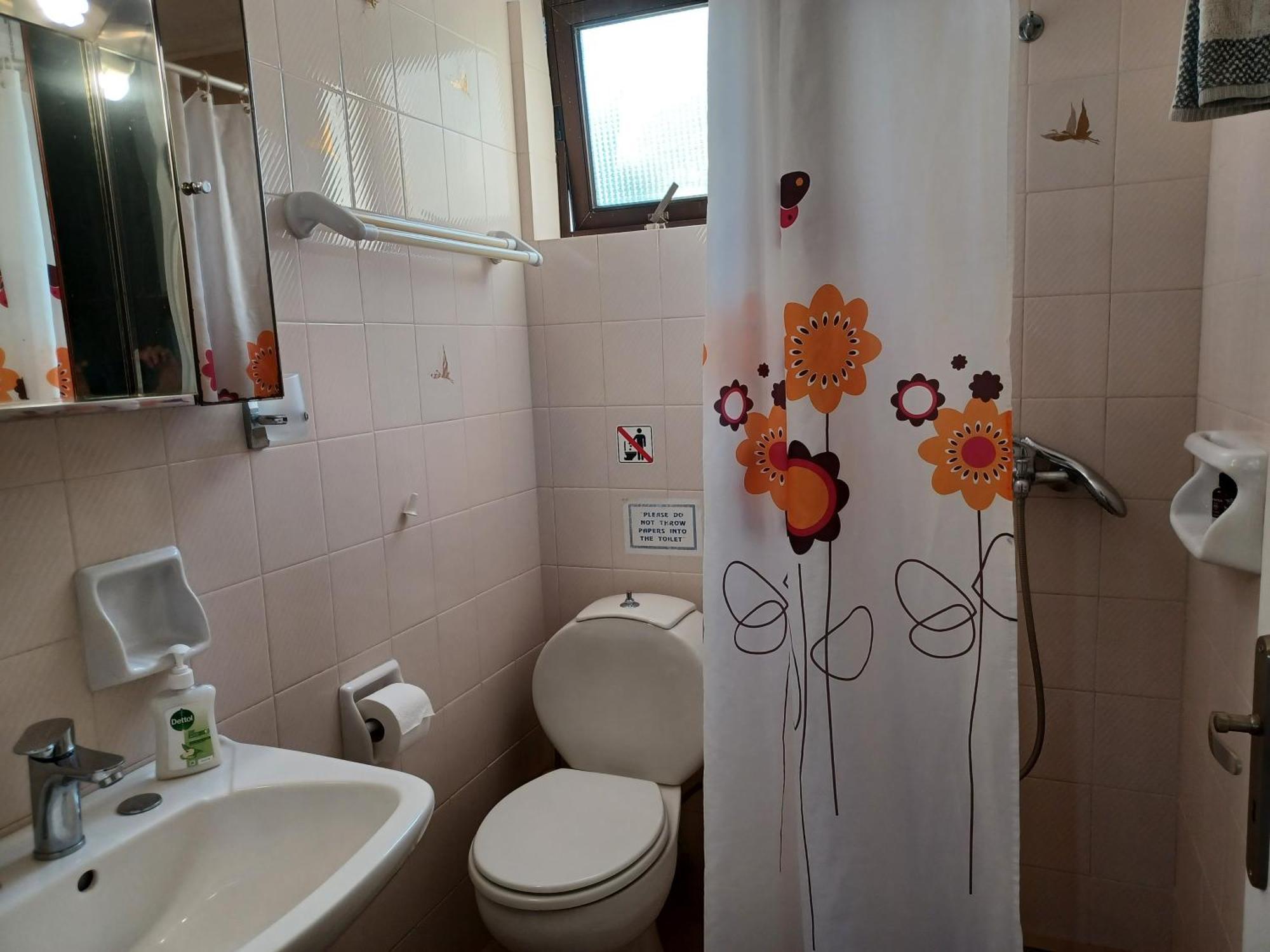 Nerissa Bungalow 2, Two Bedroom House With Sea View 스파르티아 외부 사진